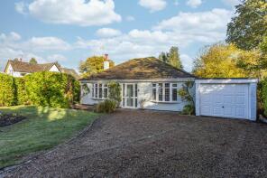 The Cedars, Chestnut Walk, Felcourt RH19 2LB