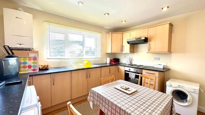 Fitted Kitchen