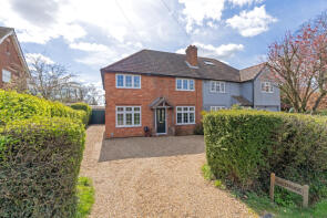 Greenside, Woodside Green, Bishop's Stortford CM22 7UH
