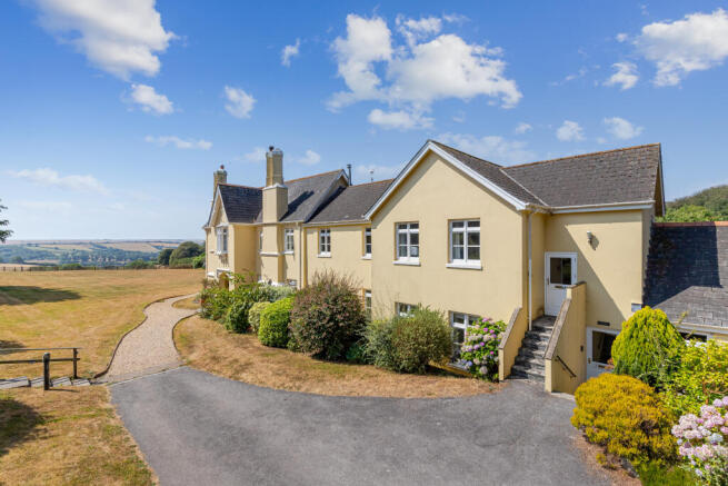 A01 - 7 Coleridge House, Chillington - 260724