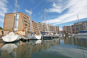 30, Oyster Quay, Port Way, Portsmouth PO6 4TE
