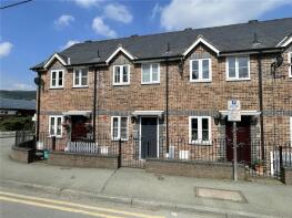 9, Green Square, Llanfyllin SY22 5AB