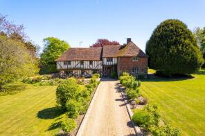 Wingham Barton Manor, Wass Drove, Canterbury CT3 2LW