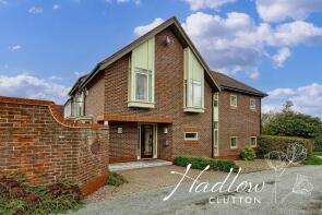 Hadlow, Fox Lane, Clutton, Chester CH3 9FA