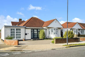 7, Uppingham Avenue, Stanmore HA7 2JH