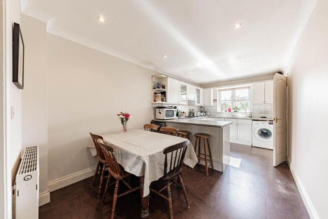 Kitchen/Dining Room (1)