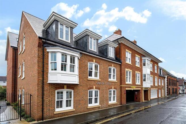 FRONT - Sarum Lodge.jpg