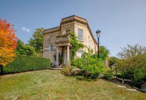 Flat 4, Northfield House, Richmond Road, Beacon Hill, Bath BA1 5PR