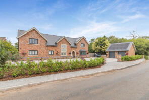 Belhaven, Long Lane, Derrington, Stafford ST18 9LL