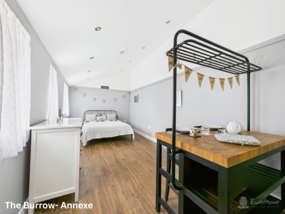 The Burrow Annexe- Mark Stephens EweMove Newmarket