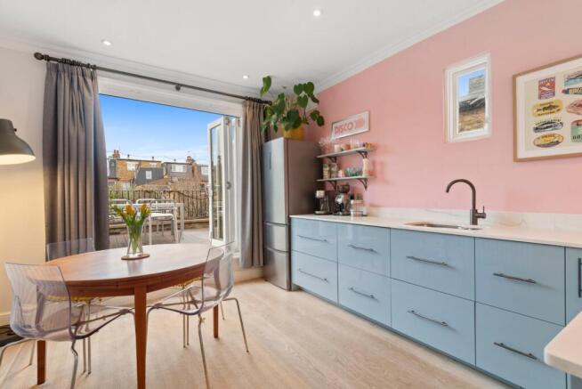 Kitchen/Dining