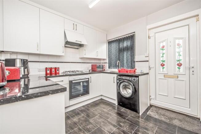 Fitted Kitchen: