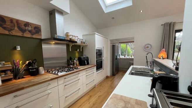 3 bedroom Terraced for sale