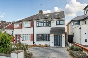 196, Hampden Way, Southgate, London N14 7LY