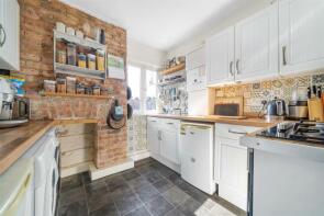 35, Saxon Road, South Norwood, London SE25 5EQ