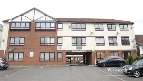 Flat 23, 36 Gillings Court, Wood Street, Barnet EN5 4BU