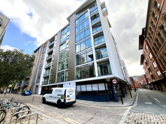 2 bed apartment for sale Design House, Manchester