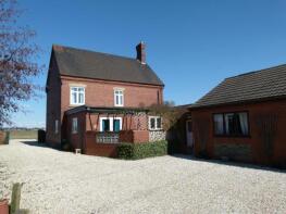 Ayrshire Lodge, Access Road To Carrside Farm, Scunthorpe DN15 0BZ