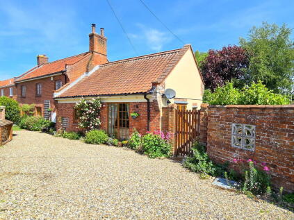Hunts Corner, Banham NR16