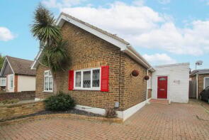 35, Sheep Walk, Shepperton TW17 0AU