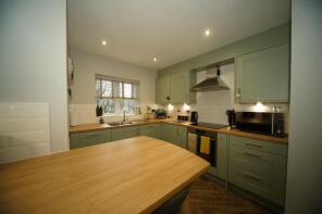 11, Redbrow Hollow, Compstall, Stockport SK6 5GF