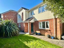 1, Brentwood Gardens, Ilfracombe EX34 9FG