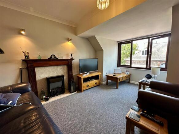 Living/Dining Room