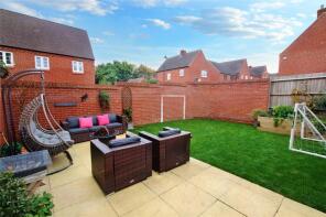 101, Foxhills Way, Brackley NN13 6QW