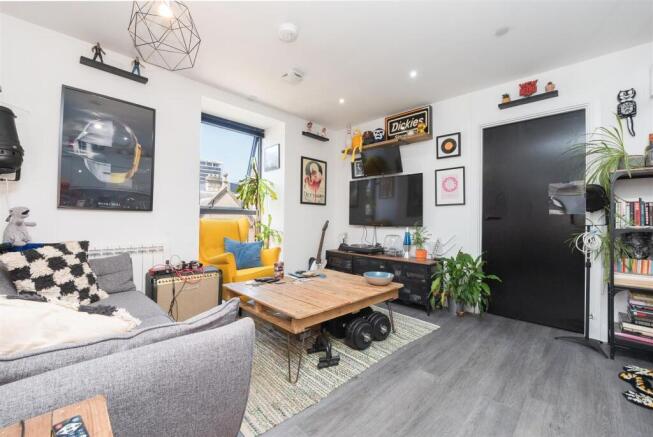 Flat-18-28-Baldwin-Street-BS1-12.jpg