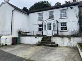 Tara Cottage, Road From Arch Hill To Junction South Of Bridge House, Truro TR3 6AB