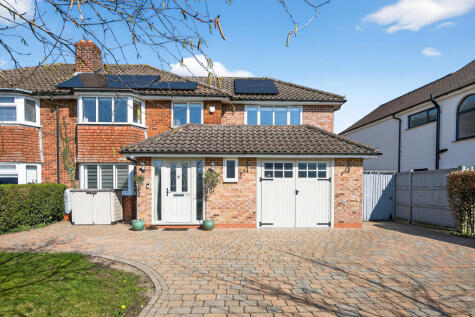 Alexander Avenue, Droitwich, WR9