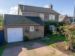 6, Woodland Close, Brigstock NN14 3LU