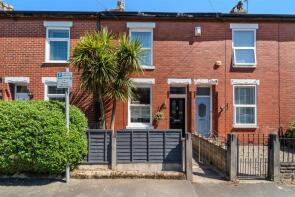 27, Waverley Road, Sale M33 7EY