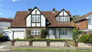 19, Rosewood Drive, Enfield EN2 9BT