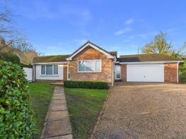 2, Court House Close, Northampton NN6 8NP