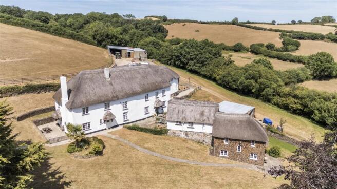 Hele Farmhouse