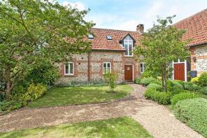 2 Stable Cottages, Church Barns, Church Bank Road, East Stratton SO21 3XA