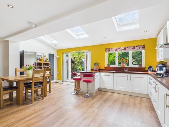 Open Plan Kitchen Diner Family Room
