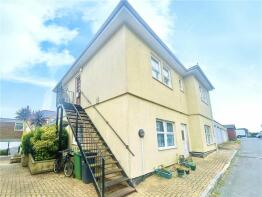 9, St Josephs, Madeira Road, Ventnor PO38 1FD