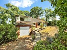 The Hollies, Youngwoods Way, Alverstone Garden Village, Sandown PO36 0HF