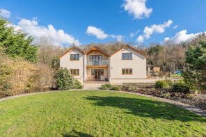 Stone Ridge House, Hill Road, Winscombe BS25 5RJ