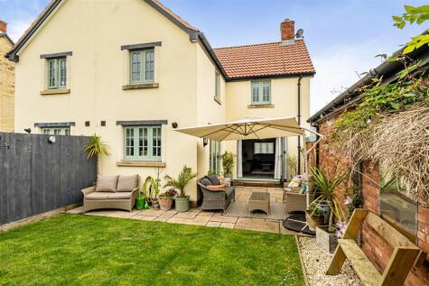 Falcon Close, Seavington, Ilminster