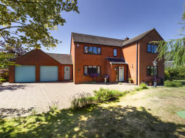 Larch House, Riggs Lane, Ashbourne DE6 2FD