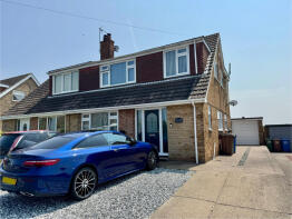 37, Cawood Drive, Hull HU11 5EL