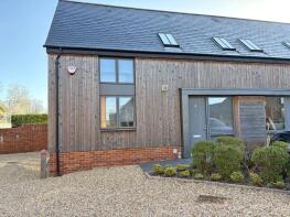 2, Buckland Granaries, Sway Road, Lymington SO41 8QU