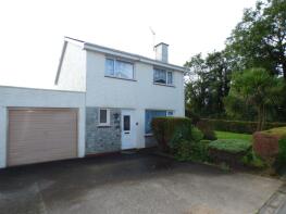 8 Noddfa, Y Ddol, Pwllheli LL53 6JA