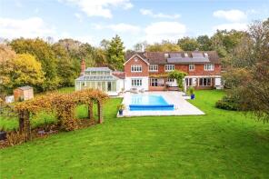 The Willows, Bashurst Hill, Horsham RH13 0PA