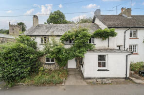 Wisteria House, Church Road, Hennock, Newton Abbot TQ13 9QG