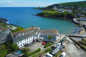 Flat 2, Portmellon Holiday Apartments, Road From Bodrugan Hill To Portmellon Road, Portmellon, St. Austell PL26 6PL