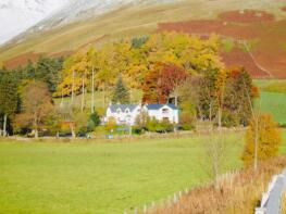 Gulabin Lodge, Access Road To Glenshee Ski School And Hotel Off The A93, Spittal Of Glenshee, Blairgowrie PH10 7QE